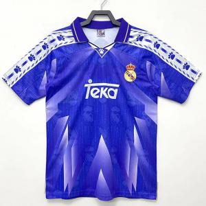 China Quick Dry Purple Retro Soccer Jerseys Polyester Classic Football Kits supplier