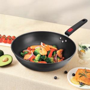 Amazon Hot Selling Cooking Kitchen Metal Pan Cookware Wok Pan Cast Iron Non-stick Induction Frying Pan