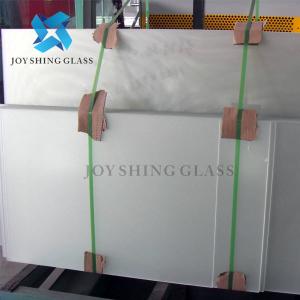 China Ultra Clear Patterned Solar Glass 2mm 4mm Low Reflective Solar Glass supplier