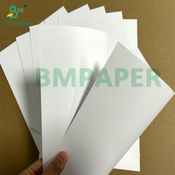 China 60 gr 70 gr CIE 158 Oba Livre papier non revêtu sans bois pour le manuel du produit wholesale
