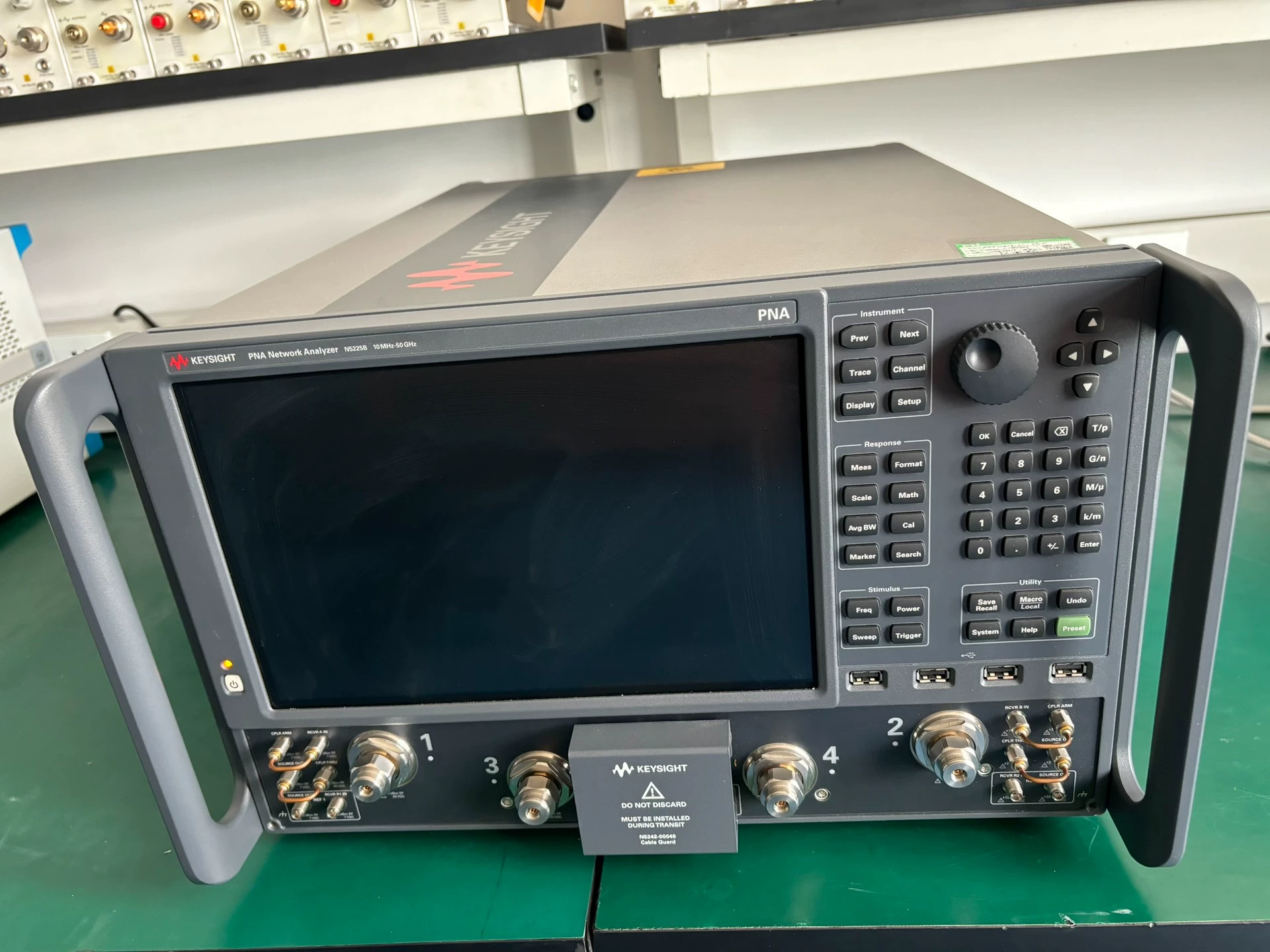 Agilent Keysight N5225B PNAネットワークアナライザー VNAベクトルネットワークアナライザー 50 GHz 134dB ダイナミックレンジ