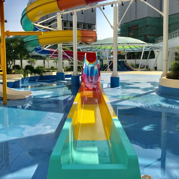 Fast Installation Water Slide with 360 Riders/H Capacity and 2 Riders/Lane Sliding Mode for Aqua Park