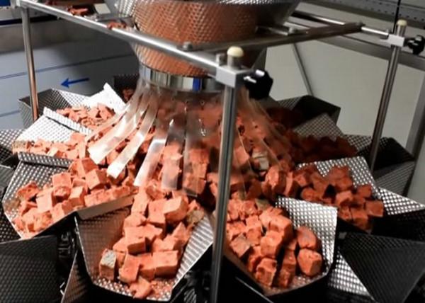 冷凍食品はVFFS/場合の包装業者/ロボット機械が付いているプロダクション システムを自動化しました