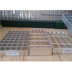 China Stainless Steel Carbon Steel Serrated Bar Grating Stair Treads For Construction Oil Refinery Sewage Surface Bearing supplier