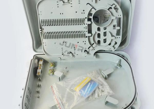 Pole Optical Fiber Distribution Box With Sc Adapter And Pigtails