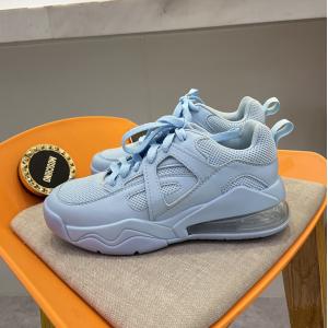 Wear Resistant Casual Athletic Shoes Shock Absorbing Thick Sole Running Shoes
