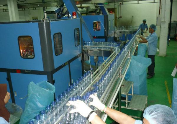 3 In 1 Pet Bottled Water Production Line High Automation Level 2000BPH - 4000BPH