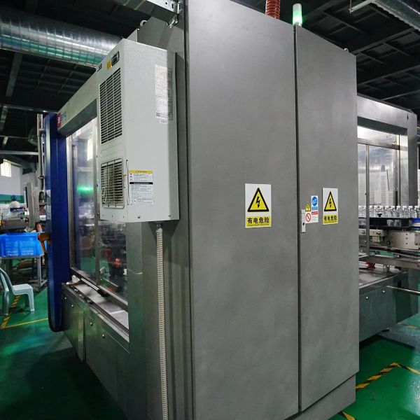 OPP Hot Melt Labeling Machine for Fruit Juice Beverage Production Line with 6000BPH-72000BPH Speed and Stainless Steel 304 Construction