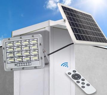SMD2835 20W 60W Solar LED Flood Lights IP65 With Sensor Stadium Sports Field