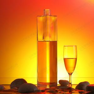 Customized Size Transparent White Wine Glass Bottle for Liquor Decanter Whiskey Glass