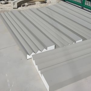 China Villa External Wall Eps Architectural Mouldings Stucco Foam Window Trim Classic And European  Style wholesale