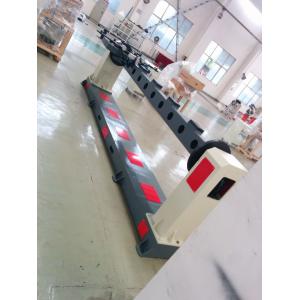 China Automatically Robot Fiber Laser Cutting Machine / Metal Robot Laser Welding supplier