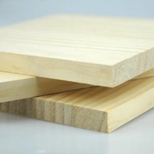 el CARBURADOR de madera común de los paneles de los muebles del pino del tablero del finger liso del final certificó
