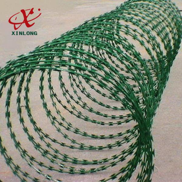 Galvanized CBT-65 BTO-22 Razor Barbed Wire High Security Barbed Wire