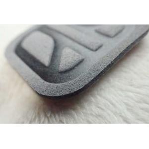 Gray Soft Environmentally Friendly Microfiber Label , Costom High Frequency Logo For Clothing