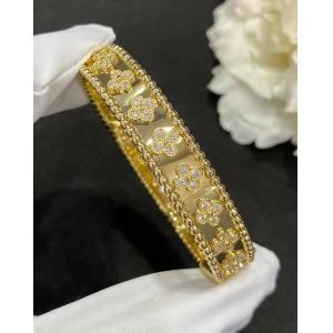 China Luxury Brand VCA Perlee Clover Bracelet 18K Yellow Gold Diamond Bracelet supplier