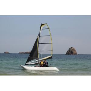 Aluminum Mast Inflatable Sailing Boat Transparent Large Catamaran Sailboats For 4 Persons