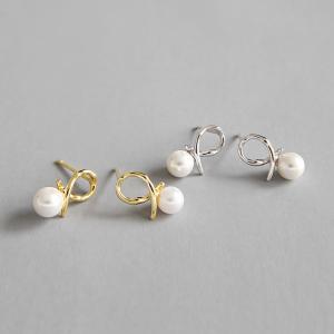 China 925 Sterling Silver Shell Pearl Stud Earrings Knotted Shape For Student supplier