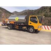 China STARRY Asphalt Road Construction Equipment Asphalt Paving Trucks 6m Distribution Width on sale