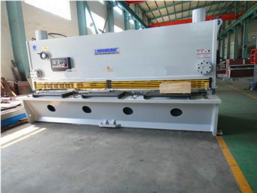 Motor Power 7.5kw Hydraulic Shearing Machine Cutting Angle 0.5 - 3.5°