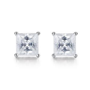 Cubic 18K Gold Moissanite Diamond Stud Earrings For Birthday Gift