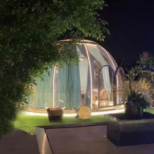 China Customized Mini Sunroom Dome Tent Glass Glamping Dome House Sunroom supplier