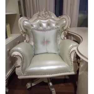 White Frame Luxury Swivel Chairs Full Solid Wood With Green Leather Material