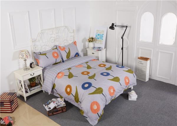 Modern Long - Staple Cotton Bedding Sets Embroidery Flowers / Home Furnishing