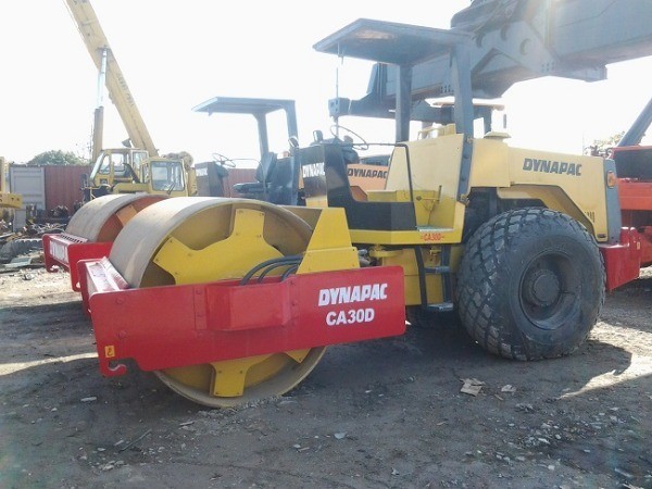                  High Quality Used Dynapac Ca30d Vibratory Road Roller, Second Hand Dynapac Ca30 Ca30d Ca30d Double Vibrating Road Compactor             