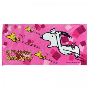 Custom cotton pink cartoon bath towel cute animation Snoopy children printed beach towel