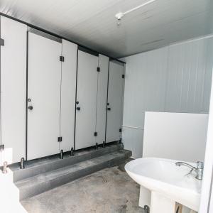 Portable Toilet Shower Room Modern Design Steel Prefab Container Shower for Outdoor