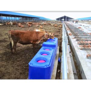 China LLDPEから成っている動物のためのWatererを（カバーおよび球と）飲む良質の牧草地4mの青い熱の6穴 supplier