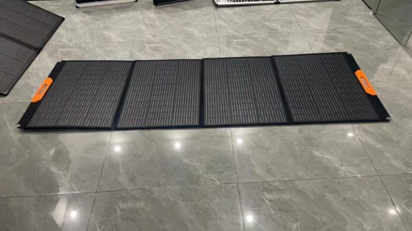 Folding solar panel for RV camping solar panel blanket
