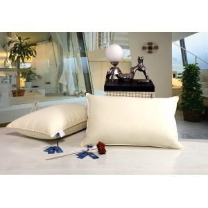 China Bedding products Duck down and goose down pillow supplier
