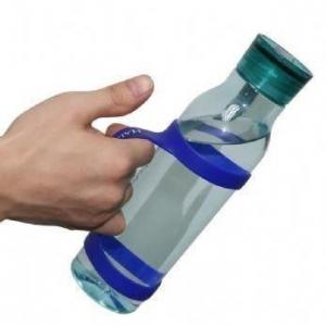 China Silicone Bottle Strap,Soft silicone water bottle with holder strap can hold any bottle supplier