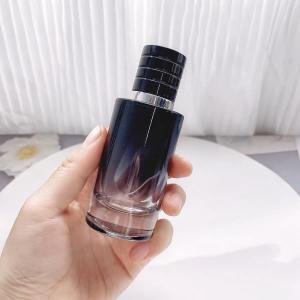 China Luxury Gradient Color Vodka Perfume Glass Bottle with Pump Spray 10ml 50ml 60ml 100ml supplier
