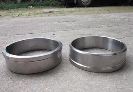 China 高いクロムは採鉱の粉砕機のための鋳鉄の鋳造そして鍛造材を on sale