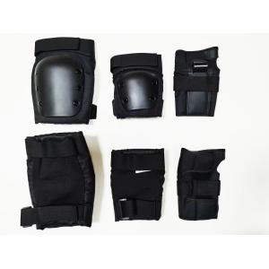 China El engranaje protector del patinaje sobre ruedas ajustable fijó deportes equilibra la rodillera del montar a caballo del patinador on sale