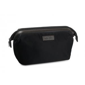 China Easy Carrying Mens Toiletry Bag 600D Polyester Material Simple Design Big Capacity supplier