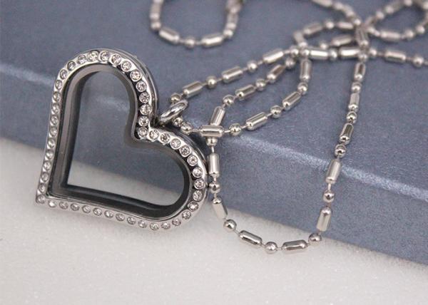 Crystal Diamond Love Heart Shaped Locket Necklace Customized Size Fashion Style
