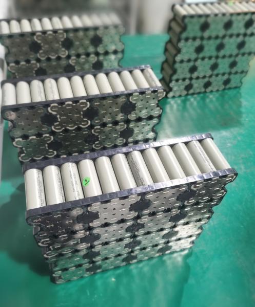Powerful 18650 LiFEPO4 Lithium Ion Battery for Various Applications