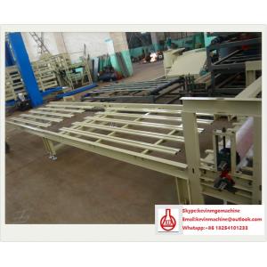 Sandwich Board Construction Material Making Machinery with Roller Extruding Craft