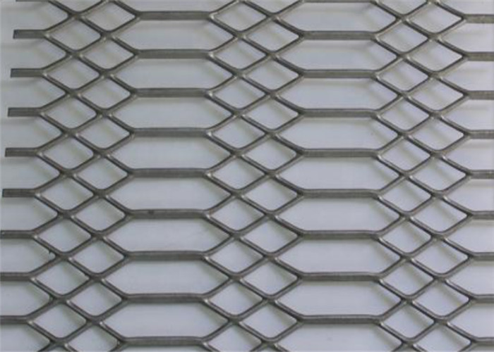 China 4 X 8 Hot Dipped Galvanized Expanded Metal Sheet Gothic Mesh 3.0 Mm Thickness wholesale