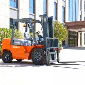 China Solid Tire 2.5-3.5 Ton Diesel Forklift Heavy Duty Forklift Truck For Warehouse supplier