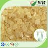 China Pegamento caliente industrial del derretimiento del bloque amarillo, pelotillas calientes disponibles del derretimiento de la esponja de algodón wholesale