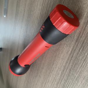 China Outdoor Aluminum Air Battery LED Flashlight With 150H Duration supplier