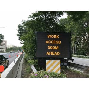 China 20mm Pixel Pitch IP65 Waterproof Variable Message Sign with 70° Viewing Angle and 1R1G1B Pixel Composition wholesale