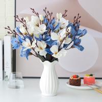 China OEM Silk Artificial Magnolia Flower Arrangement For Office Furnishings on sale