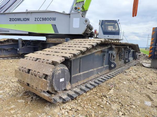 2020 Zoomlion Used Crane, The ZCC9800, Has A Main Boom Of 159 Meters And A 7-Meter Boom, A 300-Ton Counterweight, And A Run Time Of 2041 Hours. It'S In Excellent Working Condition.