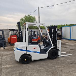 China Carretilla elevadora diésel TCM usada de Japón, 2.5 toneladas, usada, alta calidad, 3 metros, carretilla elevadora personalizable con cilindro supplier